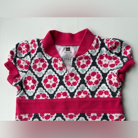 Tea Collection Mandarin Banded Dress in Diamond Floral size 2T - Picture 2 of 7